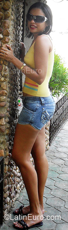 Date this cute Brazil girl Iara from Caucaia BR9747