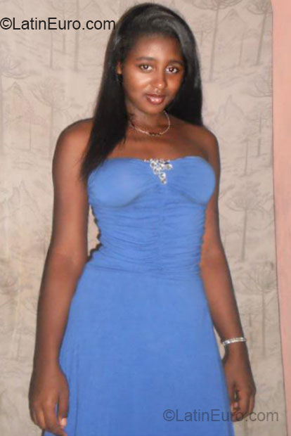 Date this tall Brazil girl Sabriny from Feira De Santana BR9622