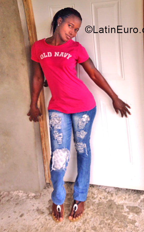Date this charming Jamaica girl Nickesha from St James JM2688