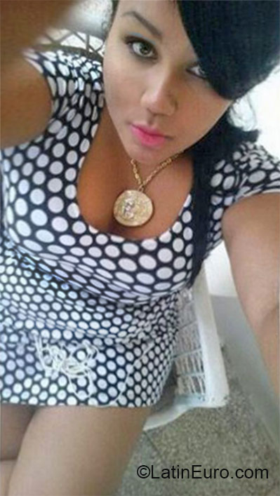 Date this sultry Dominican Republic girl Jenifer from San Francisco De Macoris DO27048