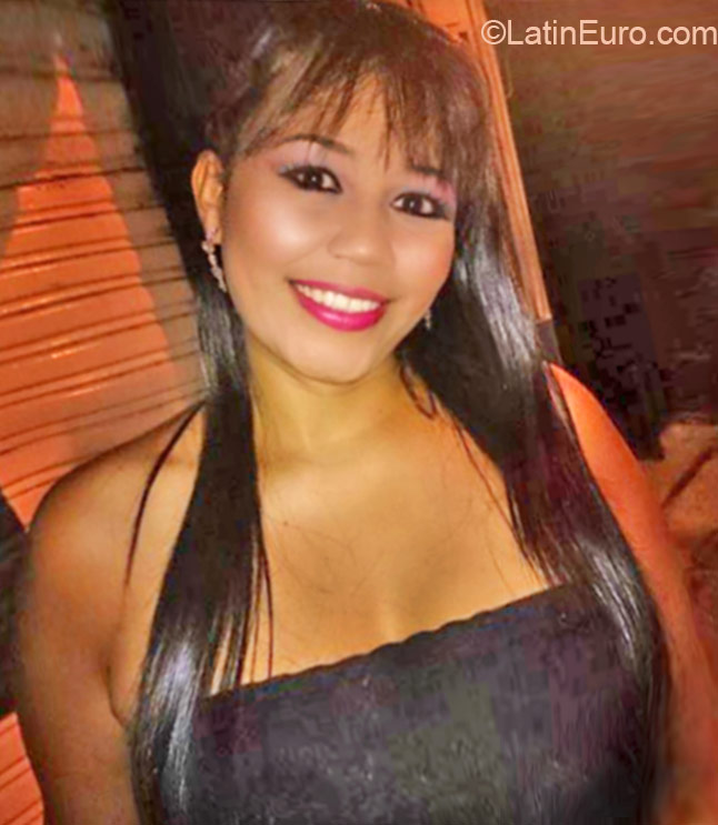 Date this attractive Colombia girl Yurley from Medellin CO17750