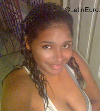 Date this attractive Dominican Republic girl Leticia from La Vega DO22792