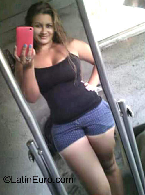 Date this young Honduras girl Sonia from San Pedro Sula HN1624
