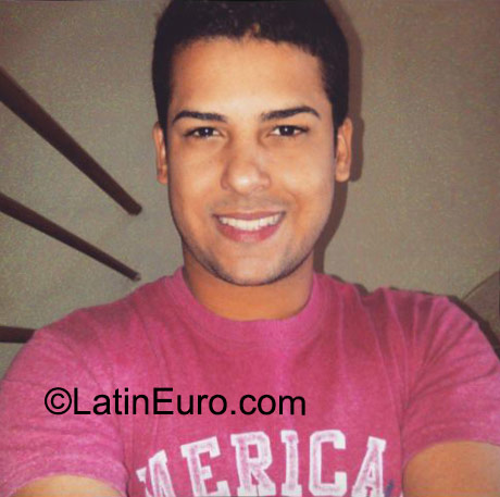 Date this attractive Dominican Republic man Leury from Santo Domingo DO23007