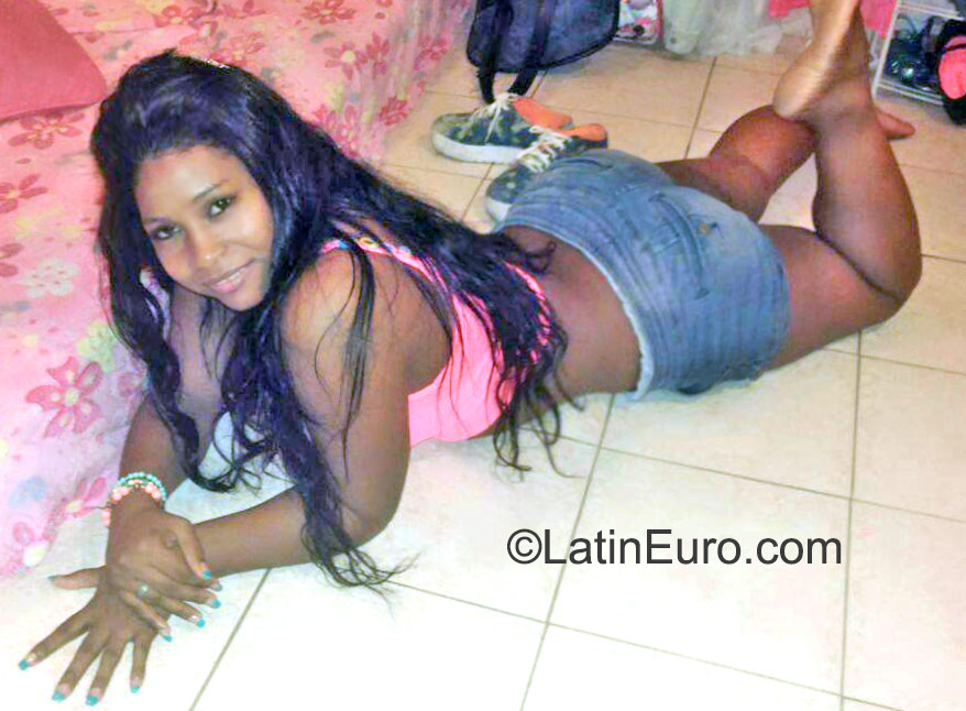 Date this sensual Panama girl Luz Rihiana from Panama City PA685