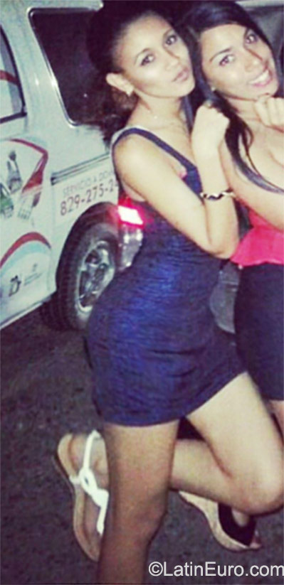 Date this hard body Dominican Republic girl Carolay from Santiago DO23278