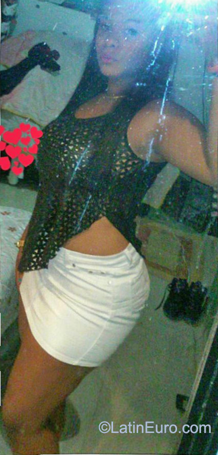 Date this hard body Dominican Republic girl Elisabeth from Santo Domingo DO23299