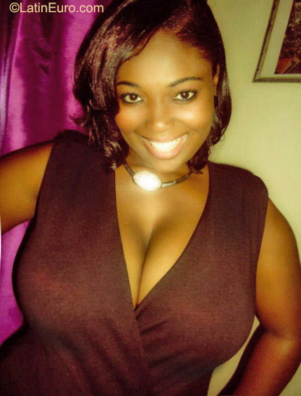 Date this gorgeous Jamaica girl Tracey from Kingston JM2160
