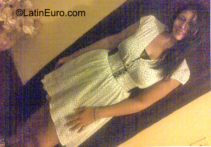 Date this georgeous Dominican Republic girl Ramona from Santo Domingo DO23641