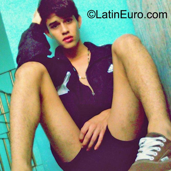 Date this hot Colombia man Juan from Barranquilla CO18185