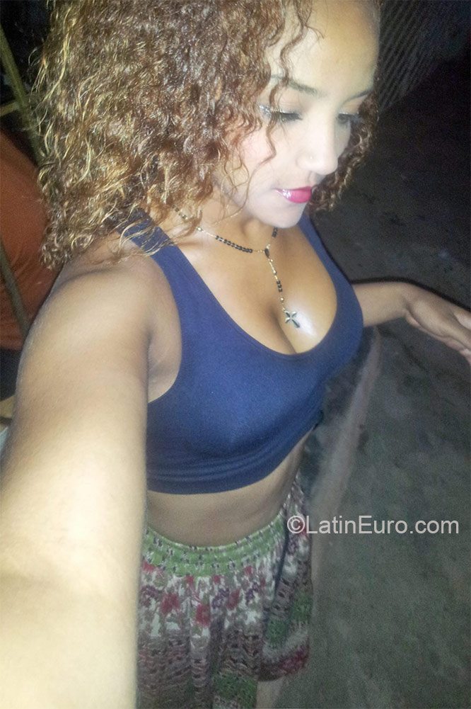 Date this delightful Dominican Republic girl Ines from Santo Domingo DO23983