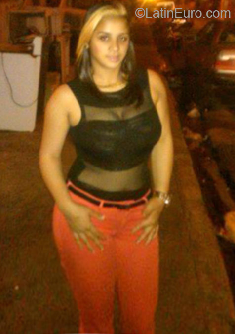Date this lovely Dominican Republic girl Mabeline from puerto plata DO24068