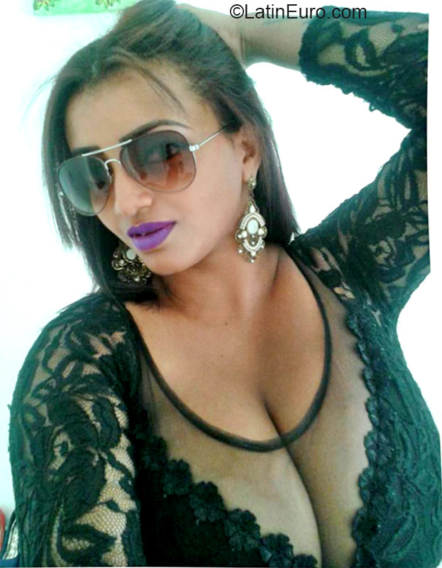 Date this delightful Brazil girl Alana from ilheus BR9537