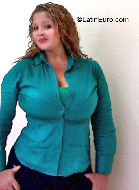 Date this tall Dominican Republic girl Brianny from Santiago DO24349