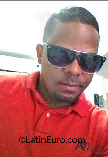 Date this lovely Dominican Republic man Jerson from Santo Domingo DO24540