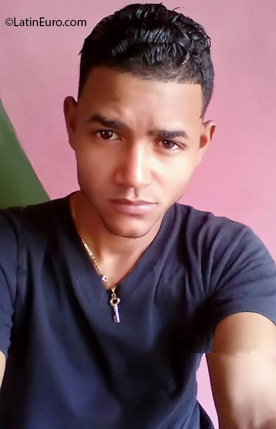 Date this charming Dominican Republic man Antonio from Puerto Plata DO24600
