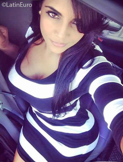 Date this fun Dominican Republic girl Gleny from Santiago DO24636