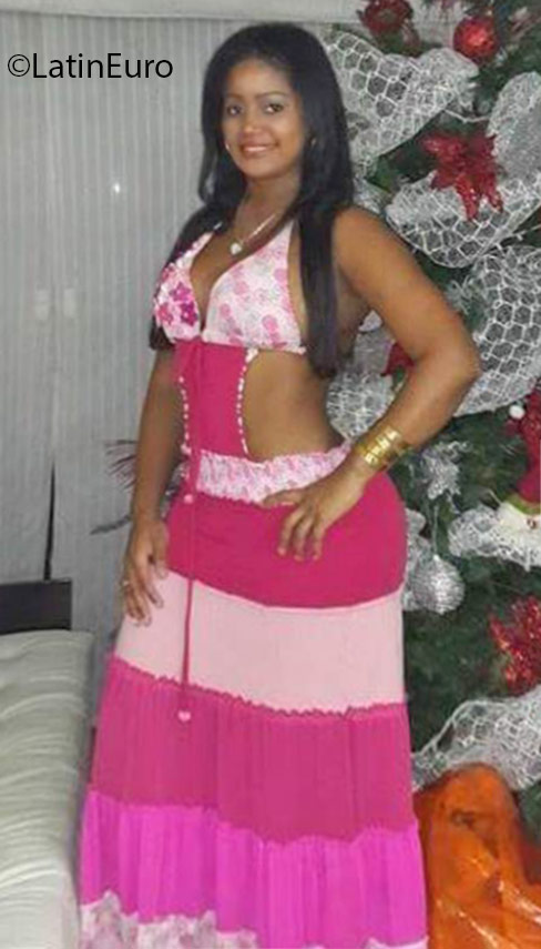 Date this tall Colombia girl Yohanna from Cali CO18567