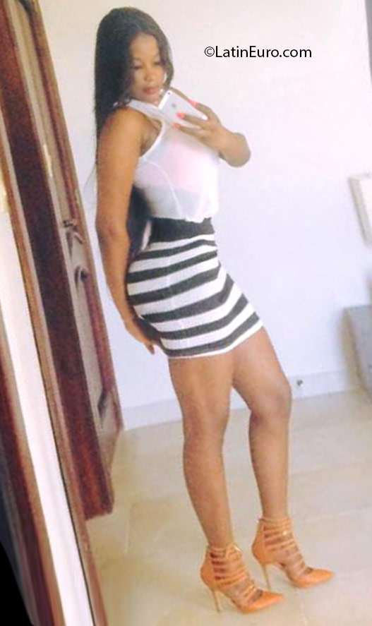 Date this georgeous Dominican Republic girl Irany from La Romana DO24703