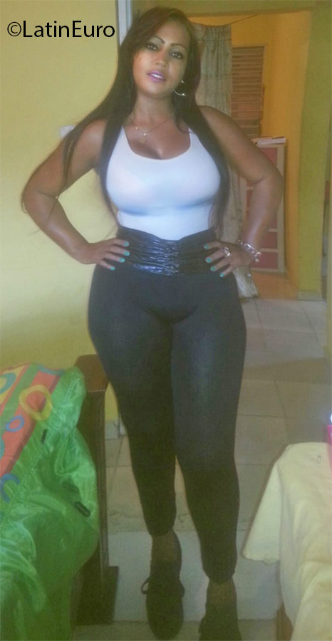 Date this charming Dominican Republic girl Rosa from Santiago DO24843