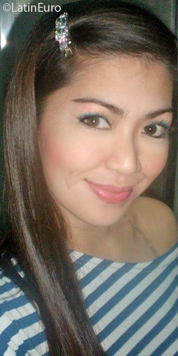 Date this lovely Philippines girl Nete from Pampanga PH875