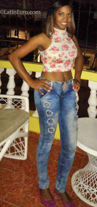 Date this lovely Dominican Republic girl Estephany from La Romana DO24979