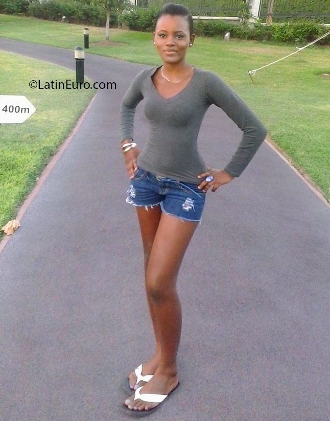 Date this tall Jamaica girl Abbie from Montego bay JM2272