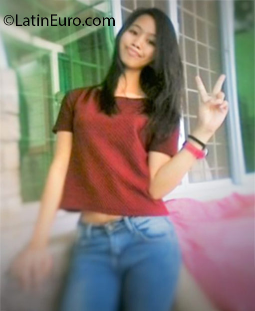 Date this stunning Philippines girl Mary from Antipolo City PH882