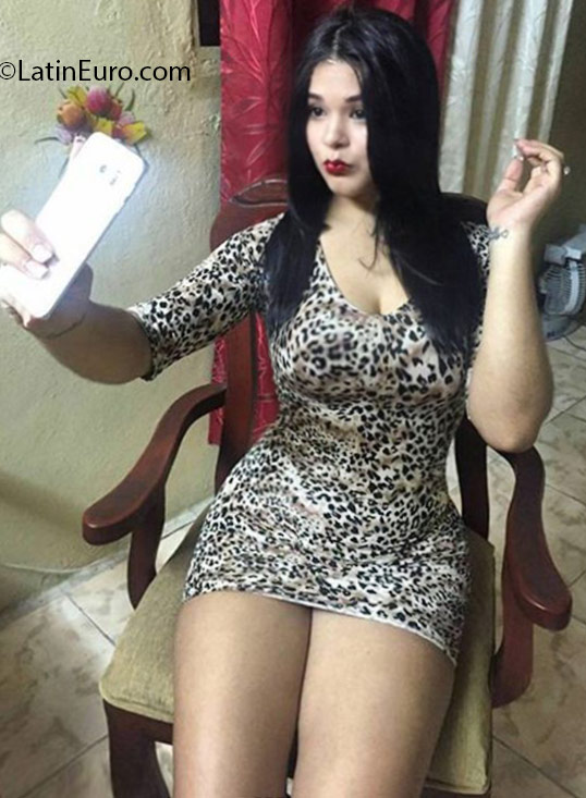 Date this athletic Dominican Republic girl Francisca from Santo Domingo DO25125