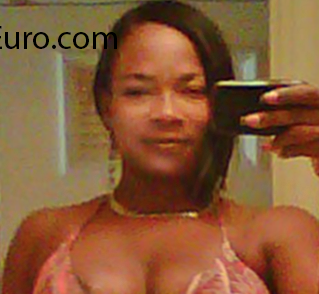 Date this foxy Jamaica girl Latoya from Kingston JM2285