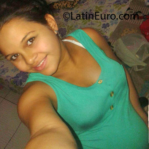 Date this athletic Brazil girl Eliane from Sao Paulo BR9617