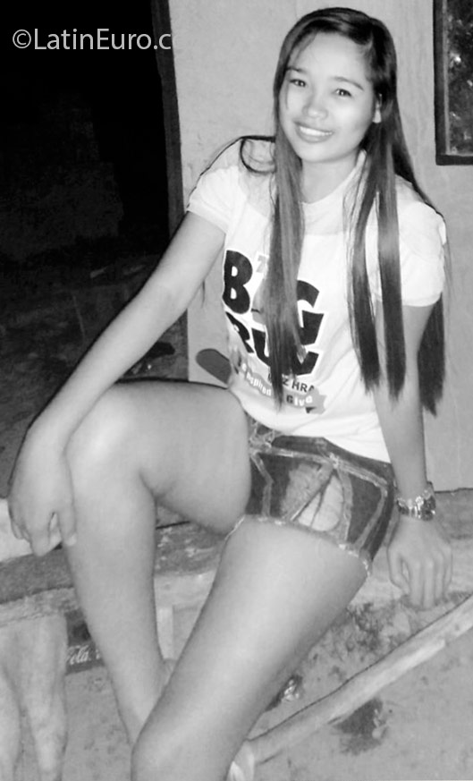 Date this georgeous Philippines girl Lea from Cebu City PH885