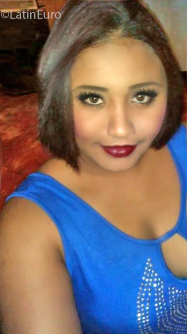Date this charming Dominican Republic girl Darie from Azua DO25279
