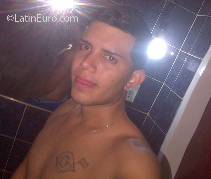 Date this sensual Venezuela man Said from Barquisimeto VE662