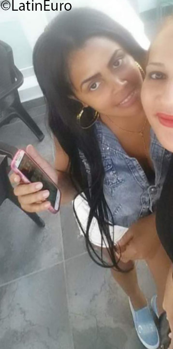 Date this happy Dominican Republic girl Arlany from Puerto Plata DO25741