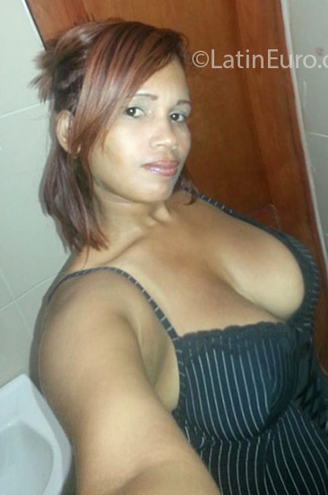 Date this hard body Dominican Republic girl Marilin from Puerto Plata DO25829