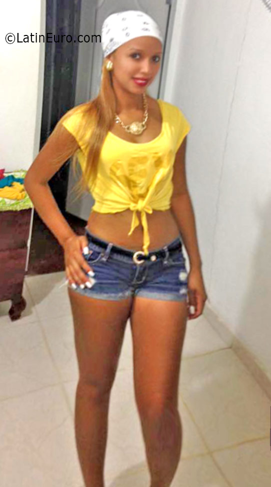 Date this athletic Dominican Republic girl Dalinia from Puerto Plata DO25941