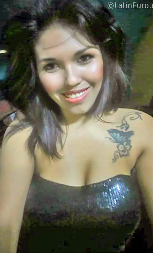 Date this charming Brazil girl Alexandra from Manaus BR9913