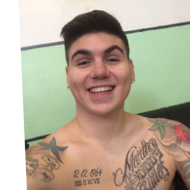 Date this cute Colombia man Alex from Paris CO19113