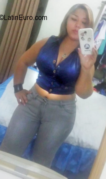 Date this exotic Dominican Republic girl Solany from Santo Domingo DO26159
