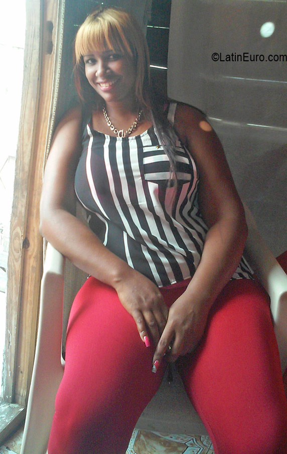 Date this funny Dominican Republic girl Felicia from Santiago DO26329
