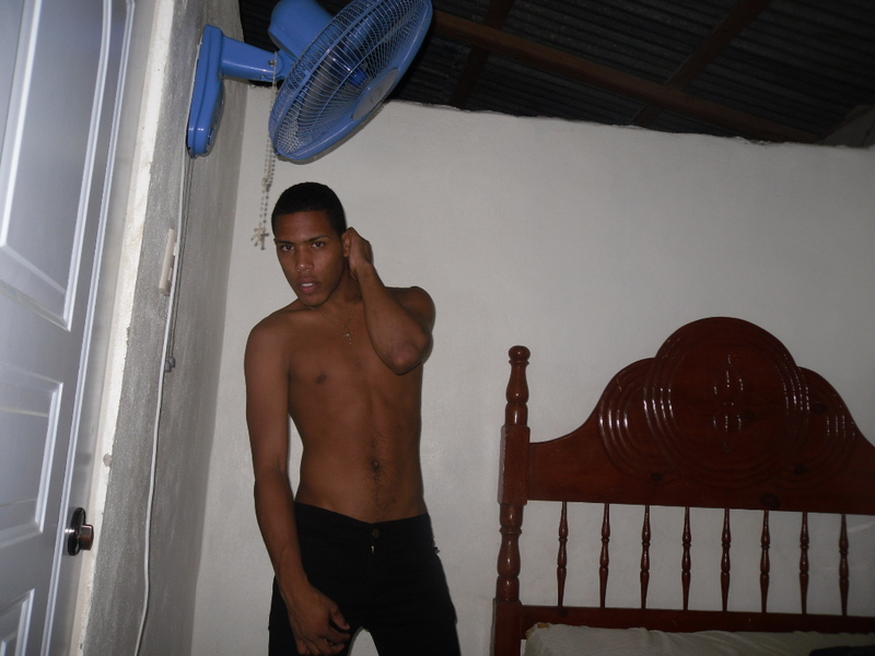 Date this delightful Dominican Republic man MICHAEL ANDRES from Valverde DO26383