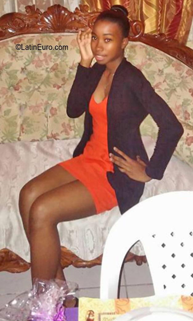 Date this funny Jamaica girl Danielle from St. Mary JM2349