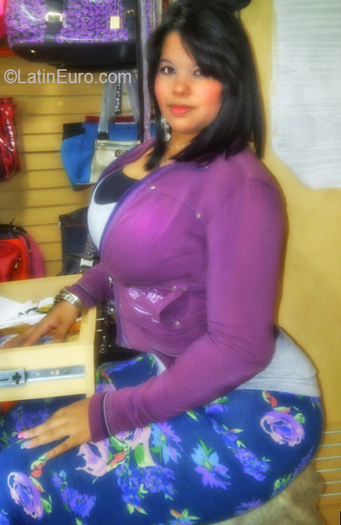 Date this gorgeous Venezuela girl Maria from Maracaibo VE760