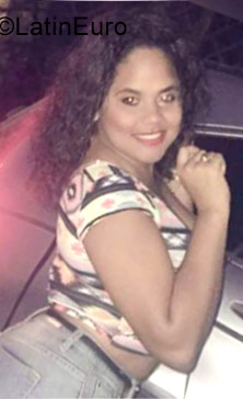 Date this stunning Dominican Republic girl Dahiania from Salcedo DO26628