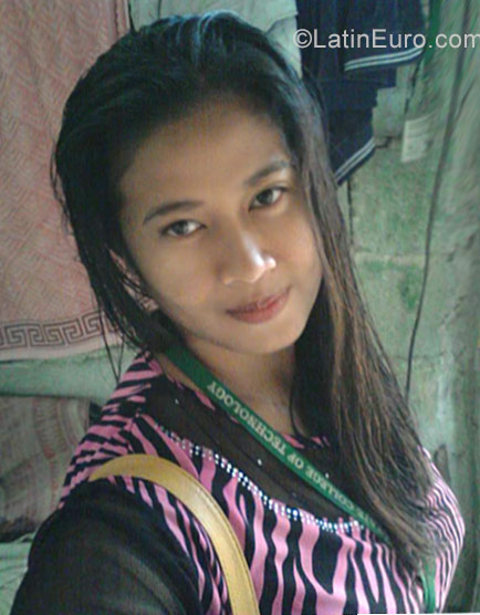 Date this tall Philippines girl Rita from Surigao City PH939