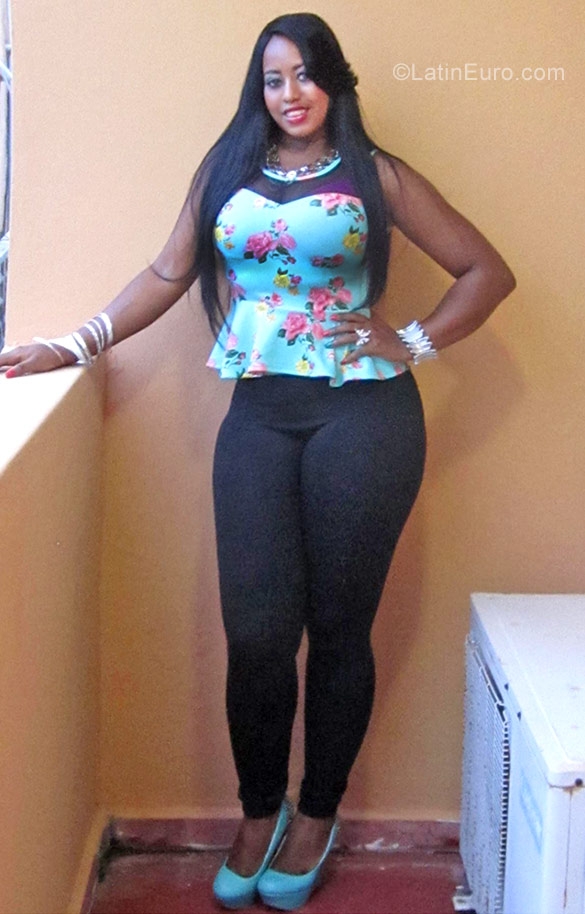 Date this athletic Dominican Republic girl Jaquelin from Santo Domingo DO26966