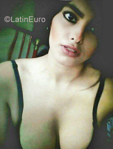 Date this sultry Colombia girl Laura from Barranquilla CO19839