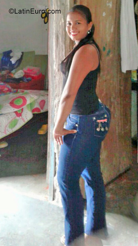 Date this stunning Colombia girl Cristina from Antioquia CO19891