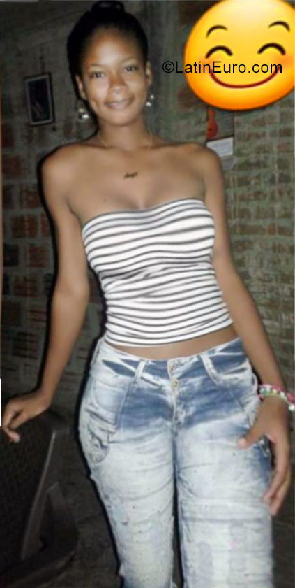 Date this tall Colombia girl Dayana from Cali CO19923
